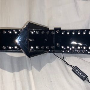 Black buckle Belt with silver design